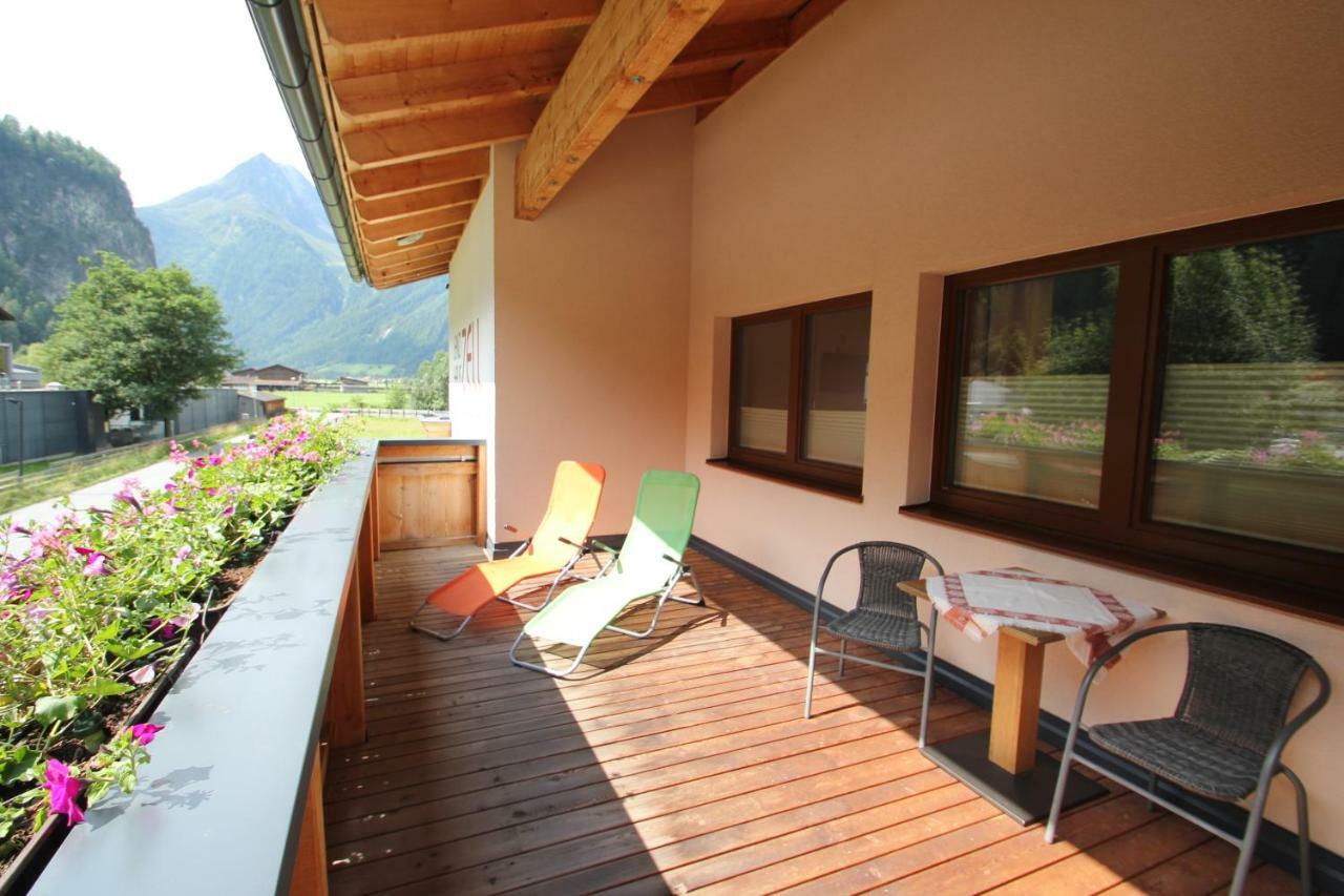 Landhaus Zell Längenfeld Exterior foto